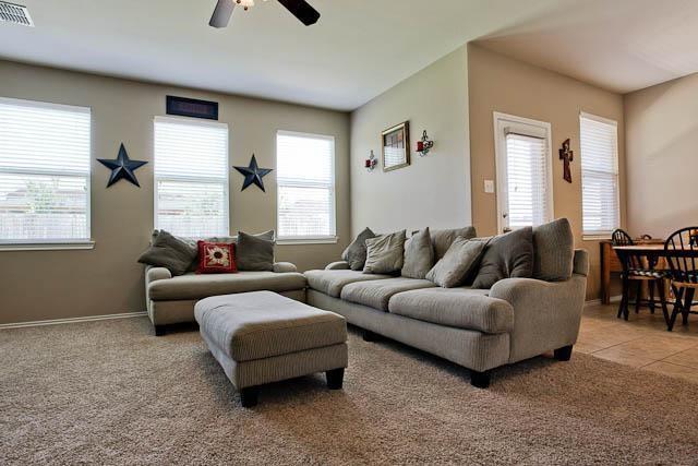 Foto del edificio - 4704 Fox Sedge Ln