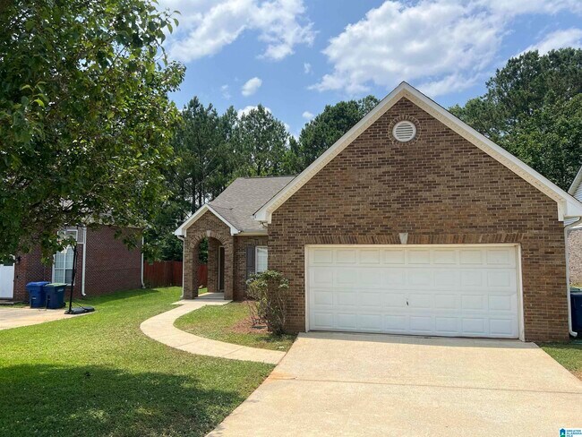 Building Photo - 134 Gardenside Dr