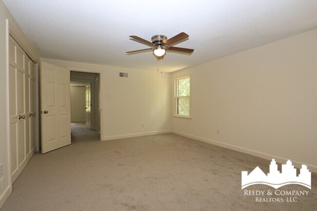 Building Photo - 2531 Mimosa Tree Dr