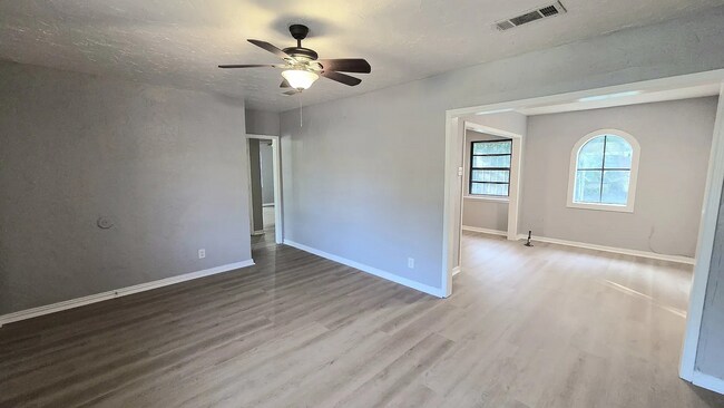 Photo - 2819 Anzio Dr House