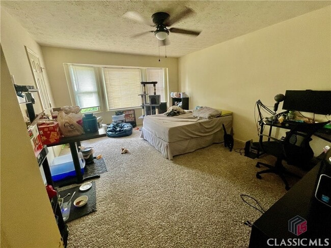 Foto del edificio - 595 Macon Hwy