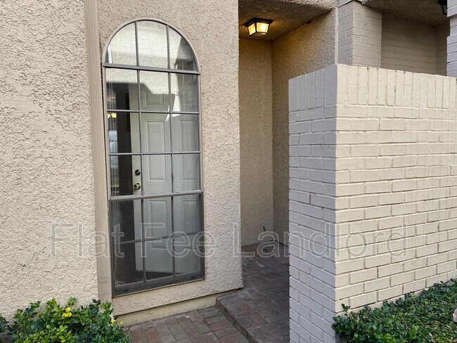 Foto del edificio - 4229 Cole Ave