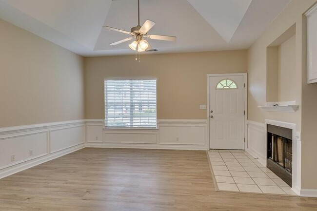 Building Photo - 5158 Saddle Cir