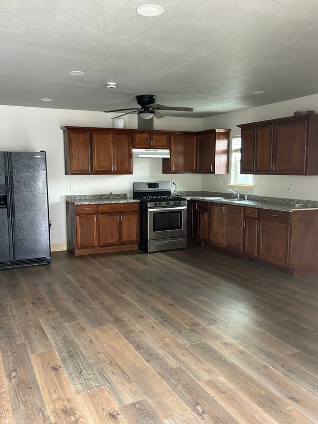 Foto del edificio - 5767 Belcrest St