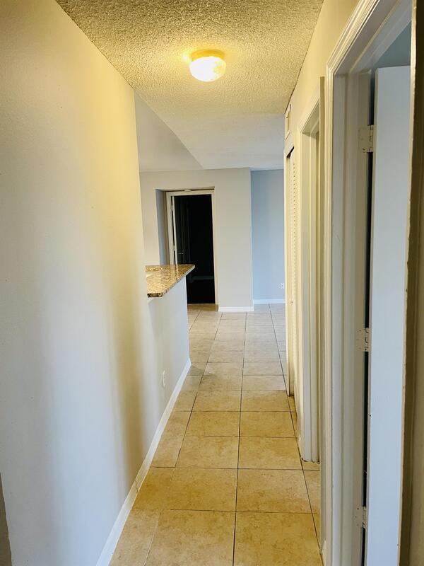Foto del edificio - 6166 Westgate Dr
