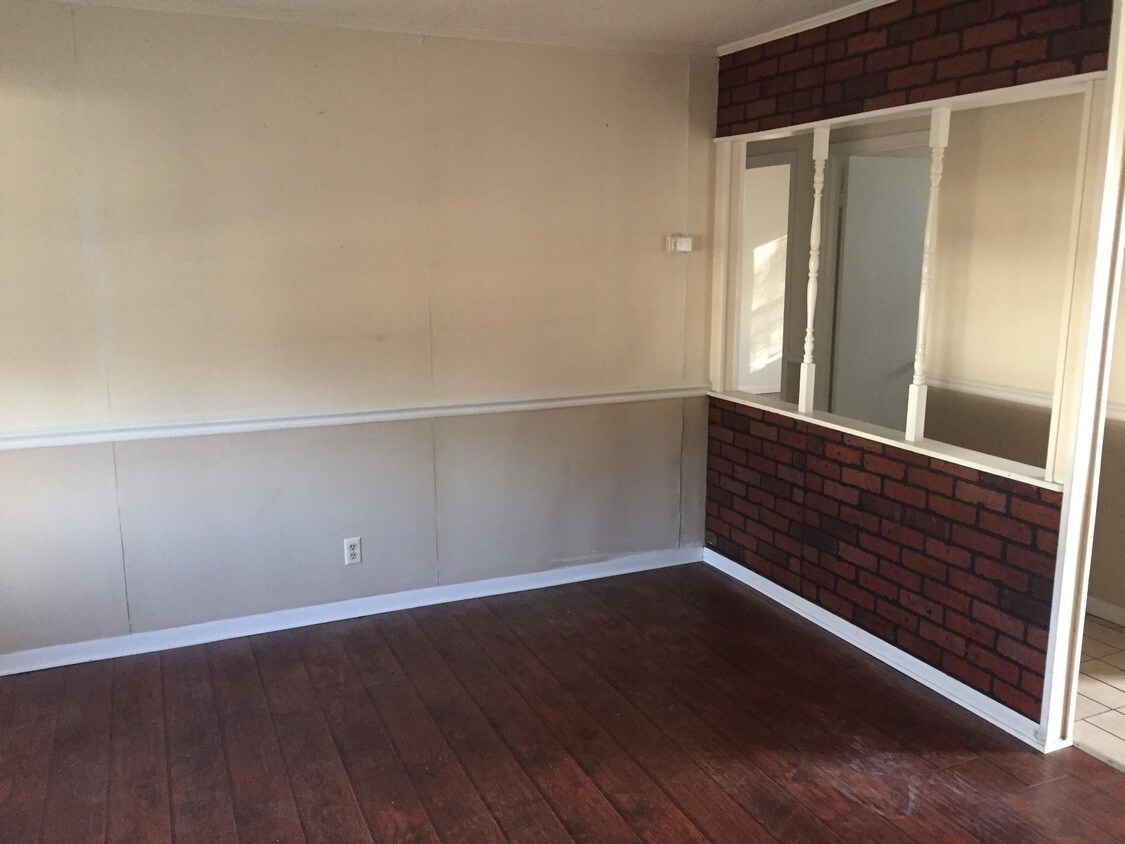 3351 Highway 594 Unit 5, Monroe, LA 71203 Apartment for Rent in