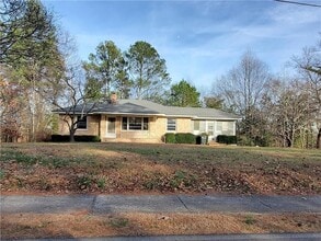 Building Photo - 1025 Pickens St