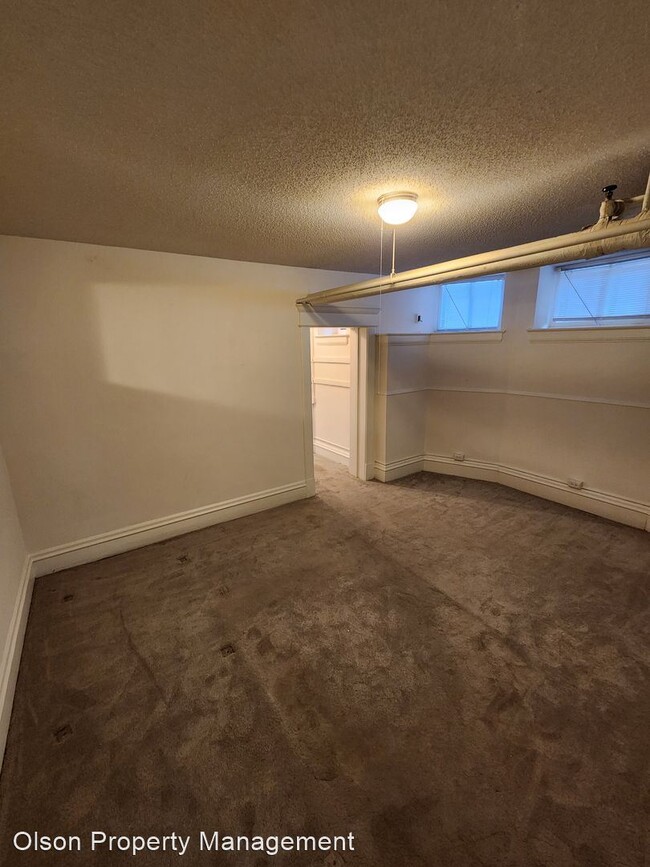 Building Photo - 1 br, 1 bath House - 614 Grand Avenue Unit H