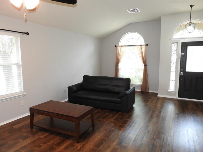 Foto del edificio - 14201 Ballycastle Trail