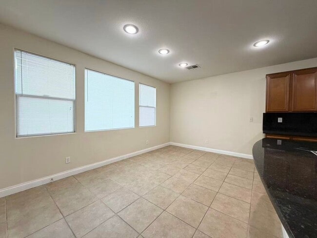 Foto del edificio - Lovely move-in ready Summerlin community with 3 bedrooms and 2.5 baths House