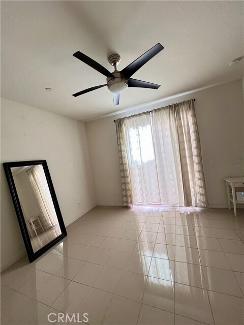 Foto del edificio - 5764 Acacia Ln