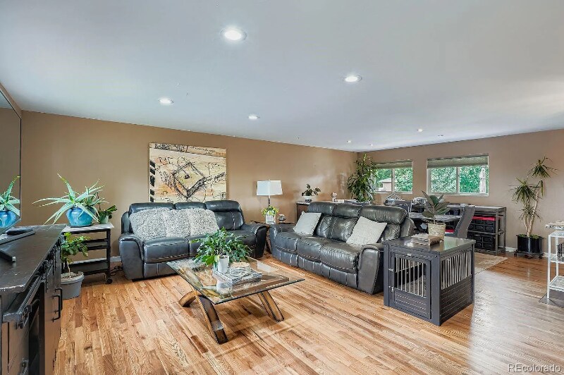 Foto principal - 355 Gray St