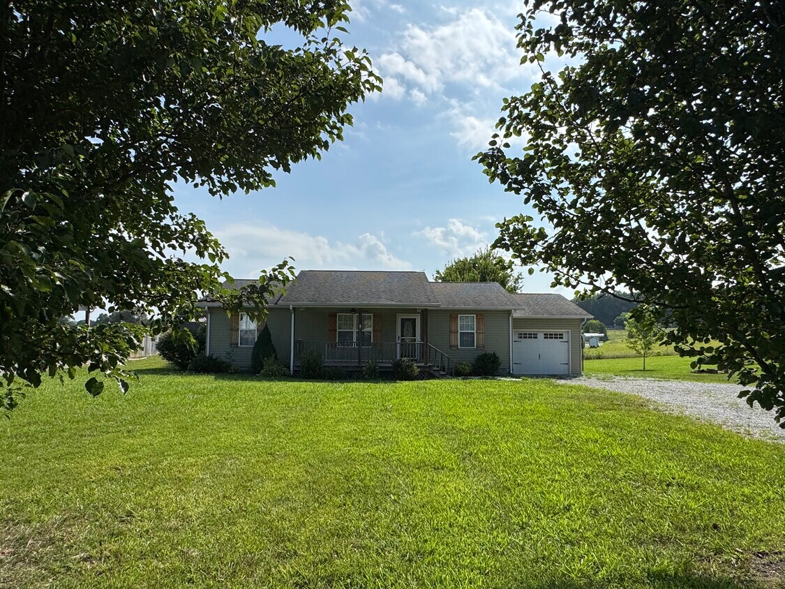 Foto principal - 7901 Hilham Rd