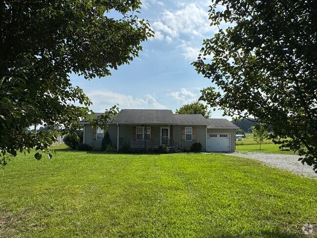Building Photo - 7901 Hilham Rd