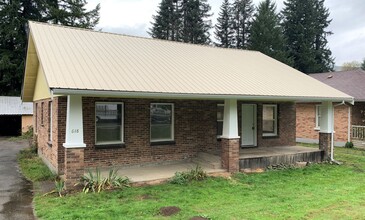 Building Photo - 681 WA-7