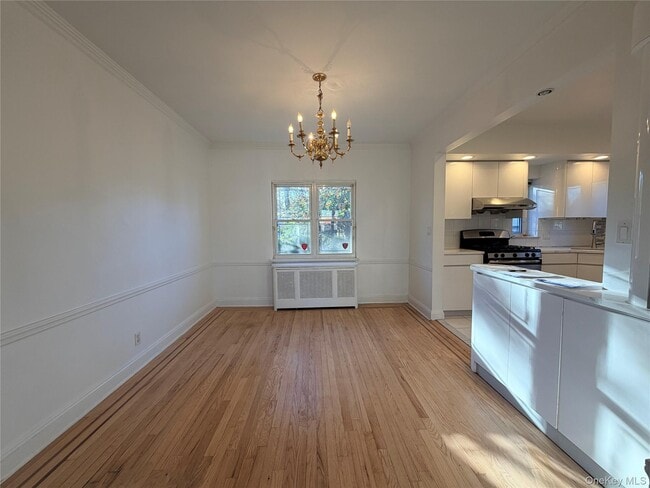 Building Photo - 76-12 175th St