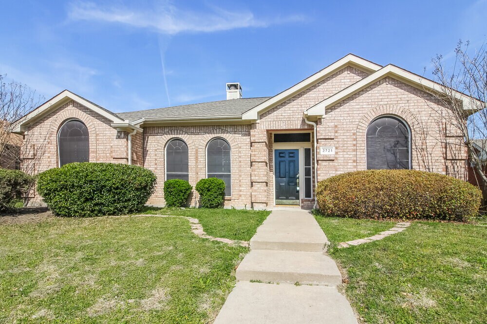 Foto principal - 2721 Creek Crossing Rd
