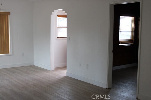 Building Photo - 965 N Florence Ave
