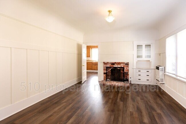 Building Photo - 1270 Alcatraz Ave