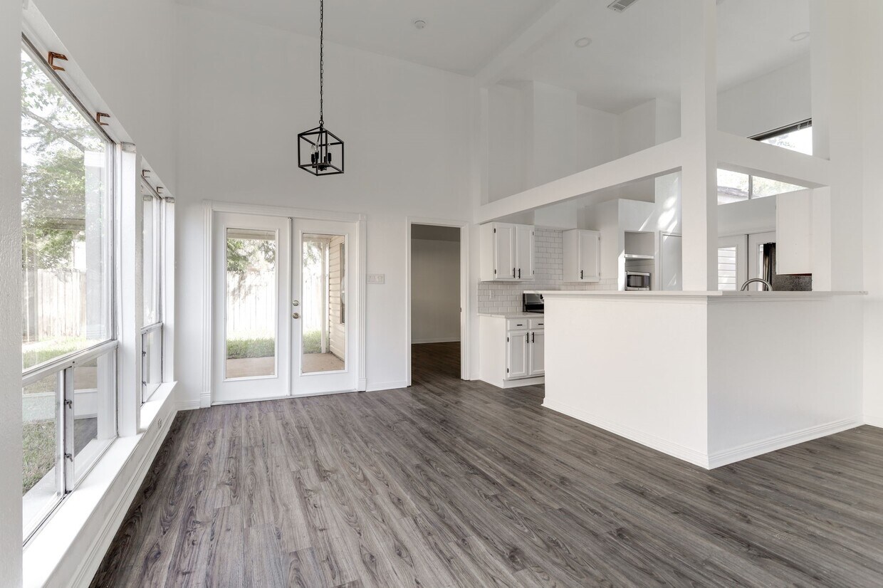 Foto principal - 18326 Autumn Trails Ln