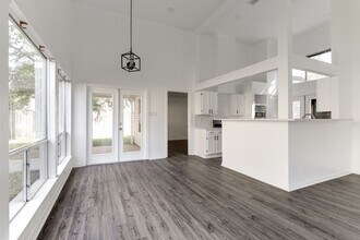 Building Photo - 18326 Autumn Trails Ln