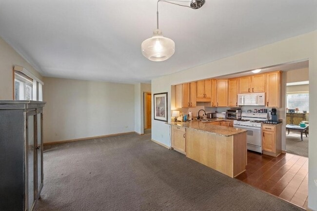 Foto del edificio - 304 Pondridge Cir