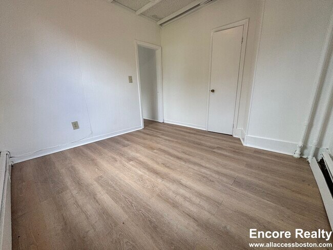 Foto del edificio - 44A Joy St