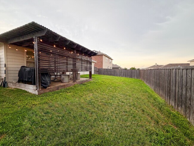 Foto del edificio - 12642 Forest Lawn Rd