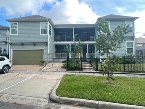 Building Photo - 4705 Park Dr