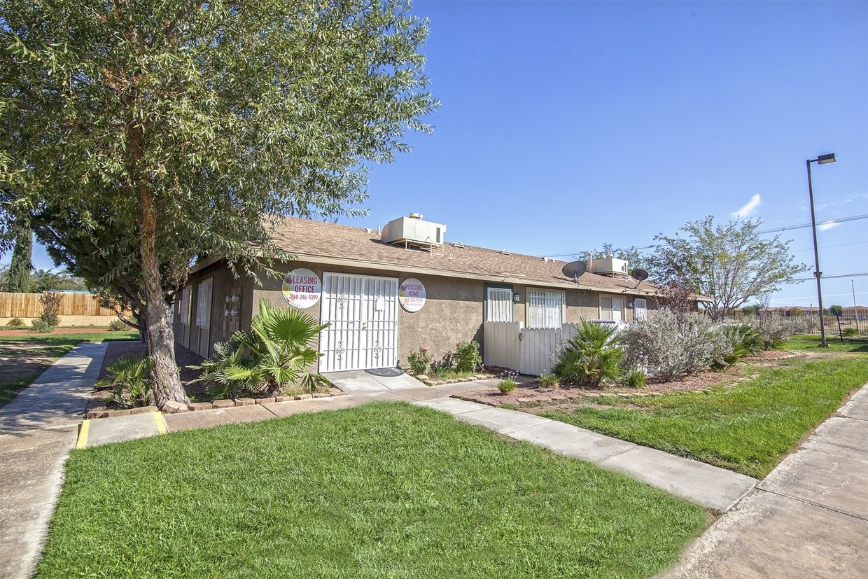 Primary Photo - Sunnyside Apartments