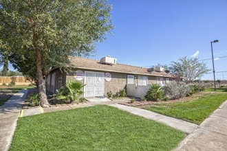 Building Photo - Sunnyside Apartments