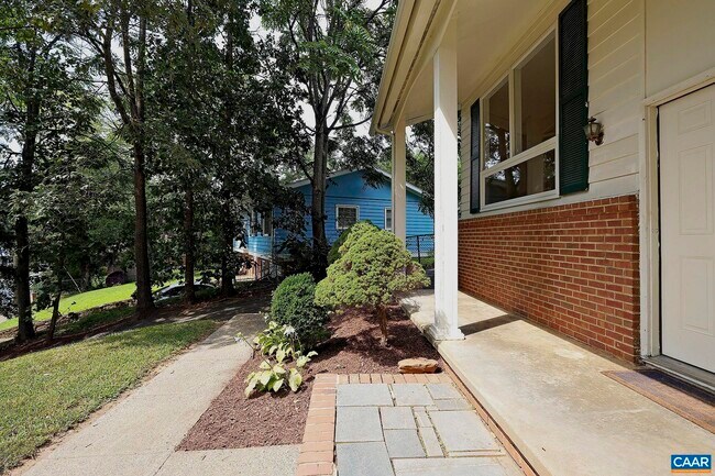 Foto del edificio - 118 Olinda Dr