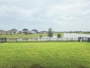 Building Photo - 5202 Mulberry Thicket Trl
