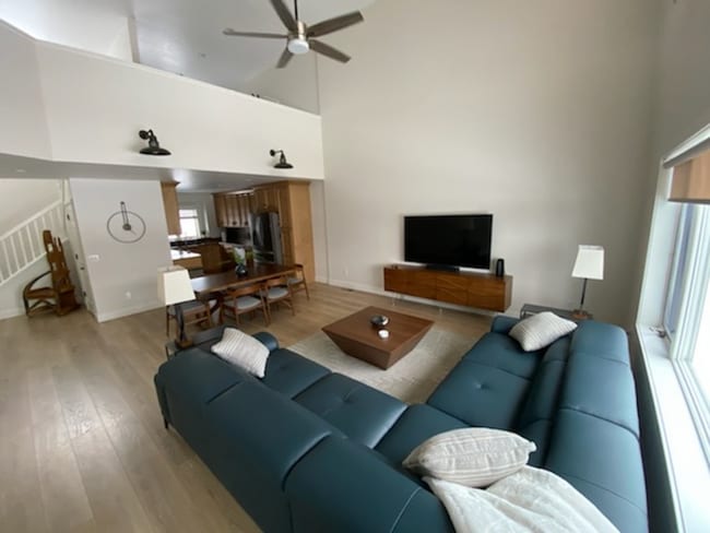Building Photo - 2048 Marina Ct
