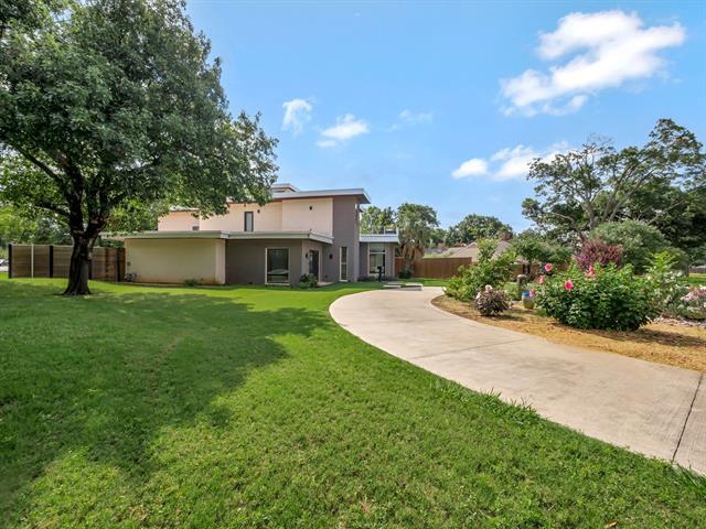Foto del edificio - 11248 Jamestown Rd