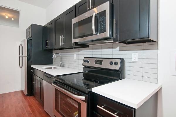 Foto del edificio - 589 Central Ave