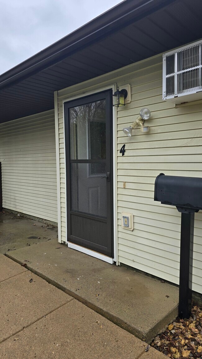 Front door Unit #4 - 202 Hudson Ave