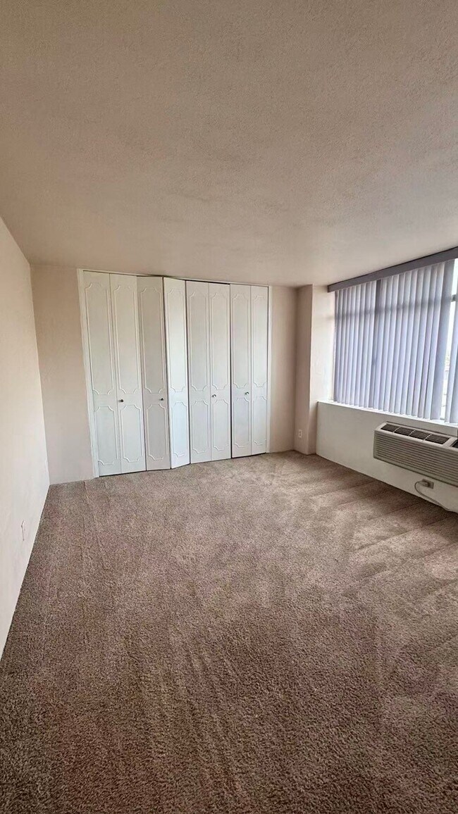 Building Photo - 7520 Hornwood Dr