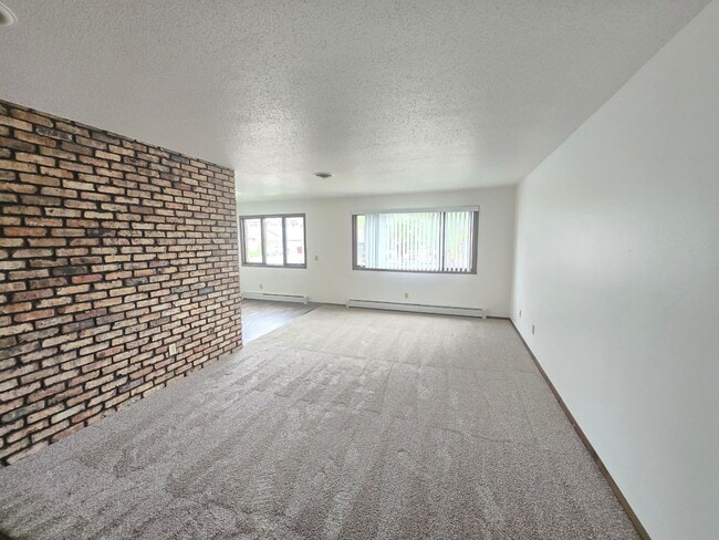 Interior Photo - Diplomat Apartments