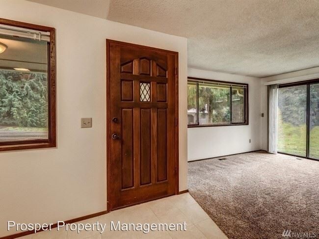 Foto del edificio - 9517-9519 147th St Ct E