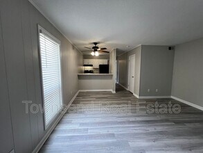 Building Photo - 5874 Century Oaks Dr