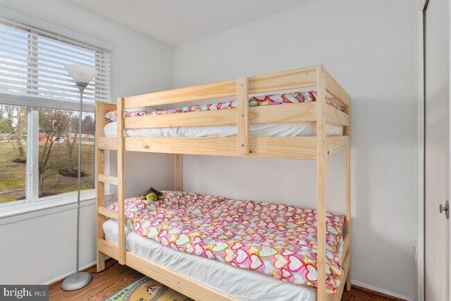 Foto del edificio - 8222 Tall Trees Ct