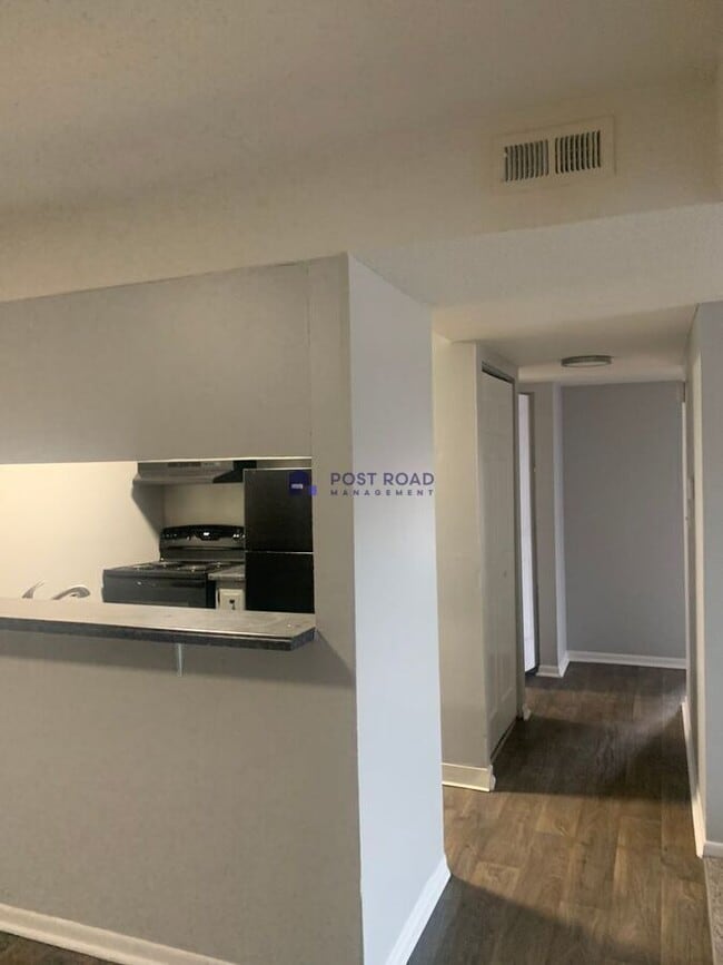 Foto del edificio - 2800 S Osage Ave