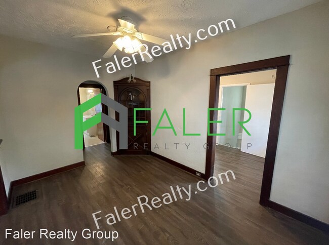 Building Photo - 2 br, 1 bath House - 1631 Watervliet Ave