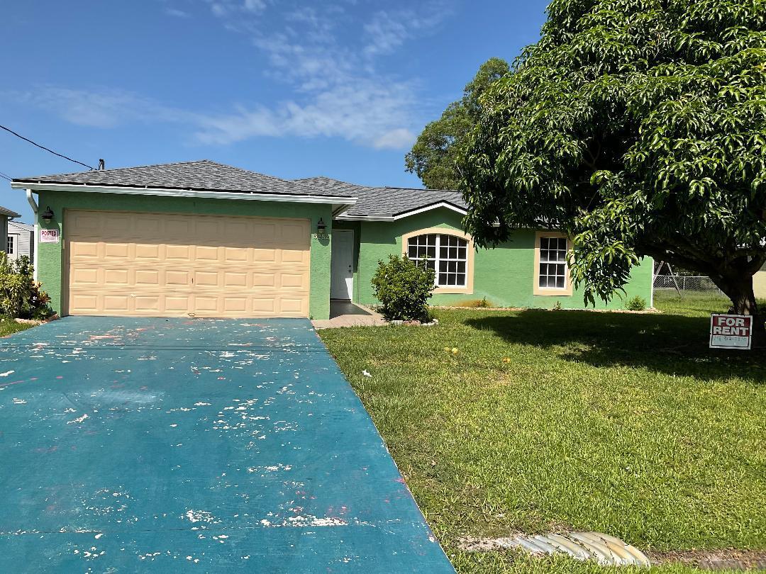 Foto principal - 5252 NW Gamma St