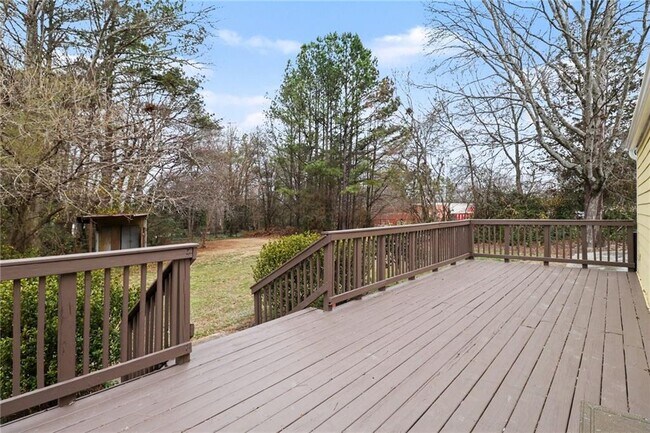 Foto del edificio - 3036 Peeler Rd