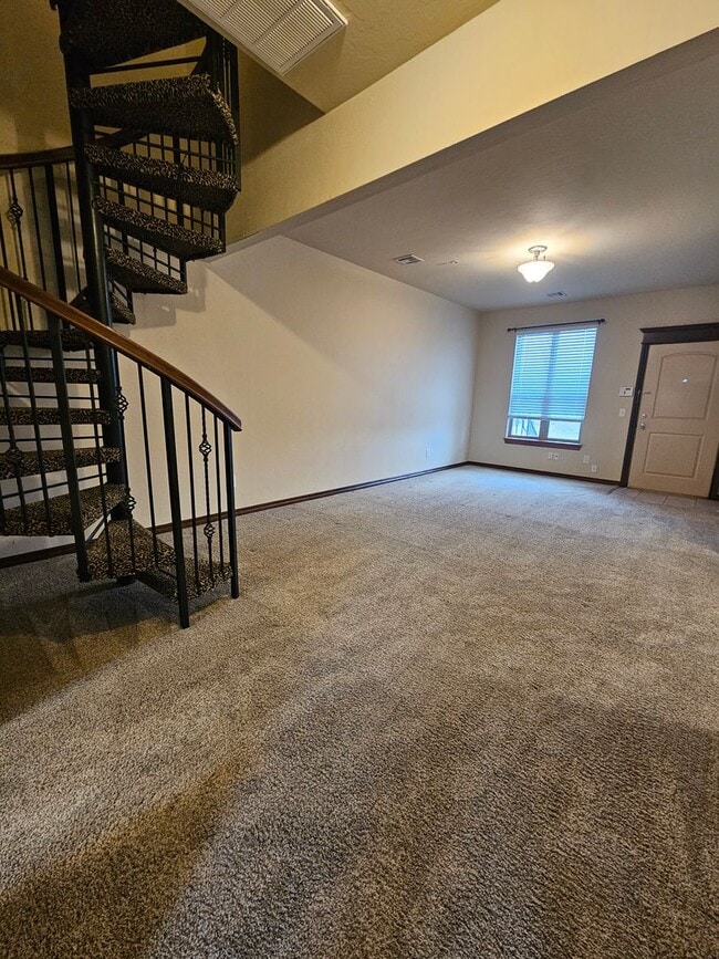 Photo - (2) Bedroom Condo Avail NOW! Pool Access!