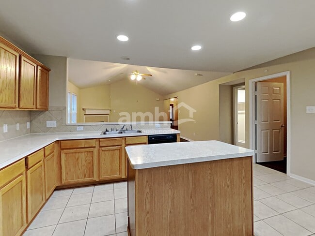 Building Photo - 3318 Falcon Trail Dr