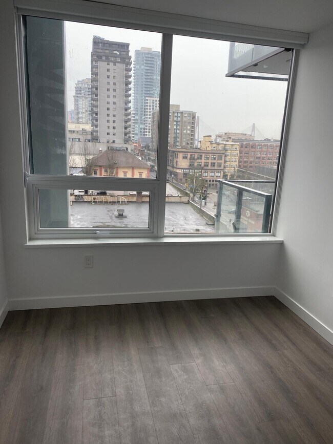 Building Photo - 817 Carnarvon St