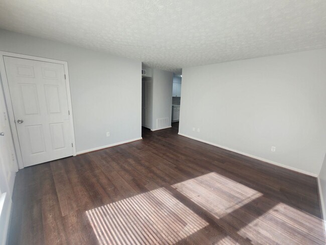 Foto del edificio - Renovated 3 bedroom 1 bath home in Valley Station!